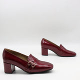 ESCARPINS À DOUBLES BOUCLES EN CUIR VERNIS