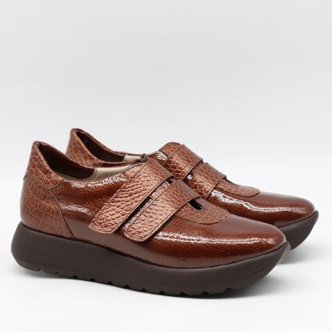 BASKETS À SCRATCH EN CUIR À IMPRIMÉE