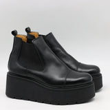 BOOTS COMPENSÉES EN CUIR À ÉLASTIQUES