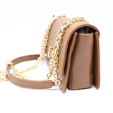 SAC BANDOULIÈRE EN CUIR À CHAÎNE DORÉE