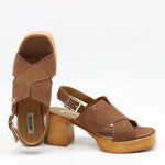 SANDALES EN DAIM CUIR À TALONS EFFET BOIS
